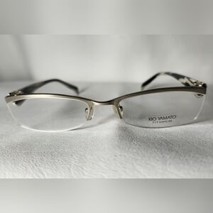 KOI YAMATO eyeglasses with factory glass.
